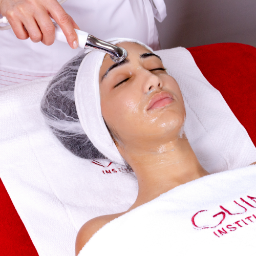 Soin nettoyant du visage Hydraclean de Guinot à Ergué Gabéric