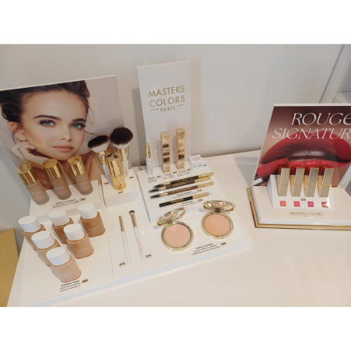 Présentoir général et Lèvres Masters Colors Maquillage à Ergué Gabéric